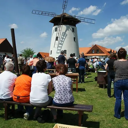 Hotel Bukovanský Mlýn